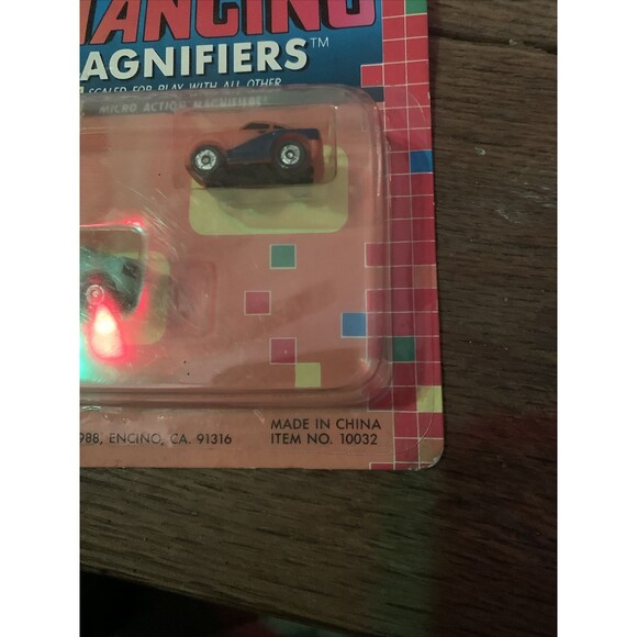 Micro Action Magnifiers Color Changing 1988 2 Car Pack #10032 SEALED - Picture 5 of 6